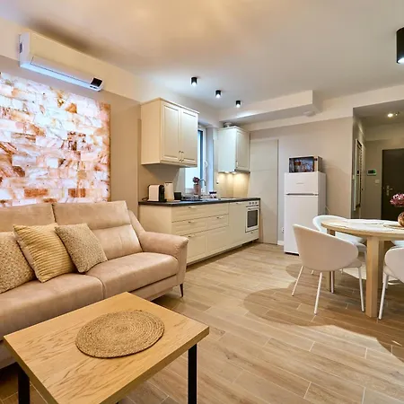 Dom Solny Z Prywatna Strefa Solna Wellness Апартаменты *